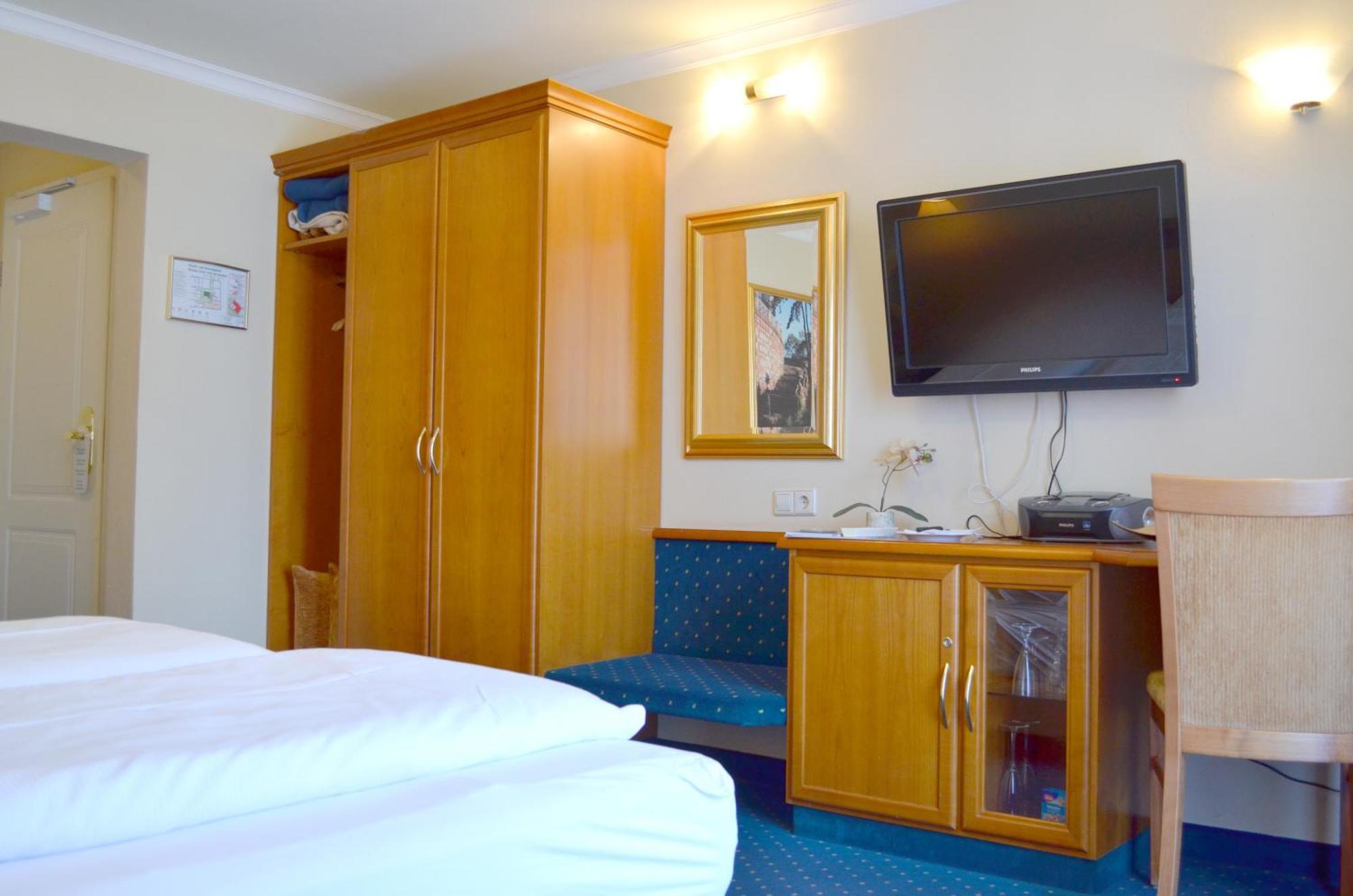 Hotel Ochsen Штутгарт Екстер'єр фото